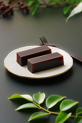 JPG 편집이미지 접시 조각 디저트 사람없음 고급 달콤 디지털합성 양갱 전통과자 편집소스 편집실사 AI포토 AI콘텐츠 식기 음식 컨셉 과자 맛 CG 파일형식