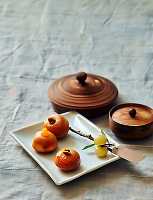 JPG 편집이미지 접시 디저트 사람없음 전통음식 고급 달콤 디지털합성 한과 약과 핸드메이드 편집소스 맛있는 개성주악 편집실사 AI포토 AI콘텐츠 전통 식기 음식 컨셉 맛 CG 파일형식