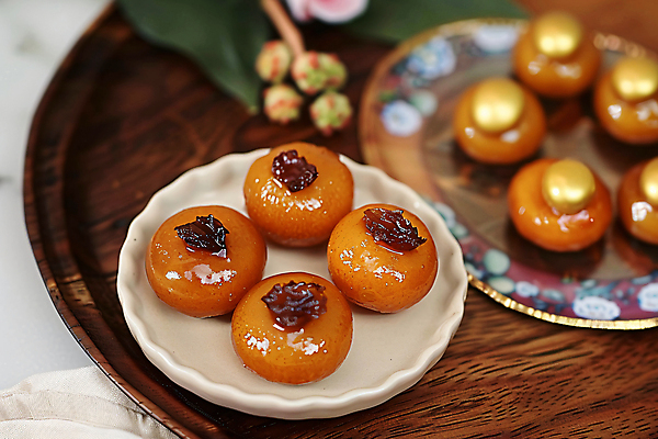 JPG 편집이미지 접시 디저트 사람없음 전통음식 고급 달콤 디지털합성 한과 약과 핸드메이드 편집소스 맛있는 개성주악 편집실사 AI포토 AI콘텐츠 전통 식기 음식 컨셉 맛 CG 파일형식