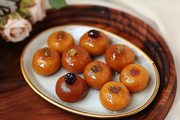 JPG 편집이미지 접시 디저트 사람없음 전통음식 고급 달콤 디지털합성 한과 약과 핸드메이드 편집소스 맛있는 개성주악 편집실사 AI포토 AI콘텐츠 전통 식기 음식 컨셉 맛 CG 파일형식