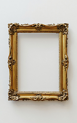 JPG 편집이미지 액자 프레임 실내 사람없음 인테리어 황금 합성 카피스페이스 편집소스 편집실사 AI포토 AI콘텐츠 디자인 내부 공백 CG 파일형식