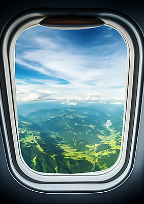 JPG 구름 편집이미지 창 여행 백그라운드 자연 하늘 산 프레임 풍경 사람없음 야외 일상 강 공간 분위기 창밖 편집실사 AI포토 AI콘텐츠 자연요소 무기 컨셉 창문 라이프 CG 생태계 파일형식