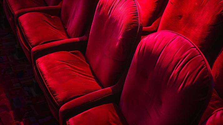 JPG 편집이미지 백그라운드 의자 사람없음 빨간색 공연 디지털합성 등받이 오페라극장 벨벳 편집실사 AI포토 AI콘텐츠 컬러 가구 이벤트 실크 극장 CG 파일형식