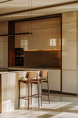 JPG 편집이미지 거실 의자 사람없음 인테리어 주방 공간 대리석 감성 아일랜드식탁 2025년 트렌드컬러 편집실사 모카무스 AI포토 AI콘텐츠 디자인 컬러 가구 컨셉 재료 식탁 연도 CG 파일형식