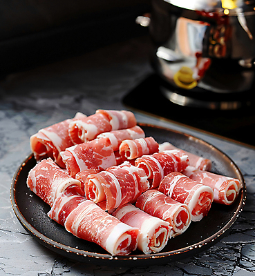 JPG 편집이미지 접시 백그라운드 돼지고기 사람없음 반사 쌓기 냄비 가득함 디지털합성 삼겹살 편집소스 편집실사 AI포토 AI콘텐츠 식기 모션 육류 솥 CG 파일형식