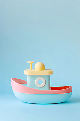 JPG 편집이미지 하늘색 사람없음 여름 3D 귀여움 보트 편집3D AI컴퓨터그래픽 AI콘텐츠 계절 컨셉 배_교통 파란색 디지털합성 파일형식