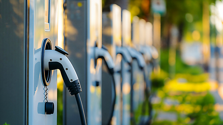 JPG 편집이미지 사람없음 친환경 전기자동차 전기충전 충전기 충전소 친환경자동차 편집실사 AI포토 AI콘텐츠 자동차 환경 기계 CG 충전 파일형식