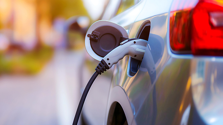 JPG 편집이미지 사람없음 친환경 전기자동차 전기충전 충전기 충전소 친환경자동차 편집실사 AI포토 AI콘텐츠 자동차 환경 기계 CG 충전 파일형식