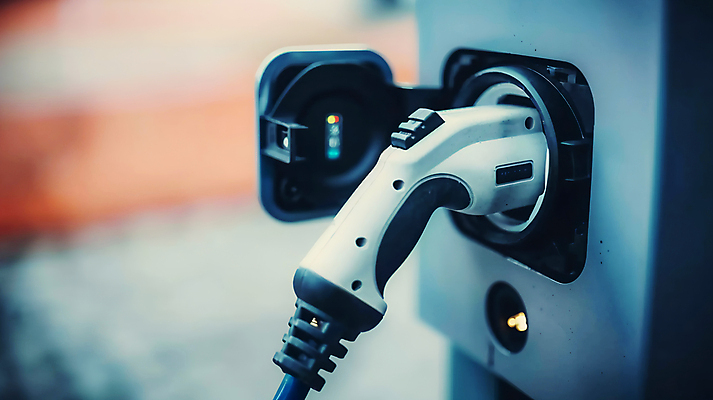 JPG 편집이미지 사람없음 친환경 전기자동차 전기충전 충전기 충전소 친환경자동차 편집실사 AI포토 AI콘텐츠 자동차 환경 기계 CG 충전 파일형식