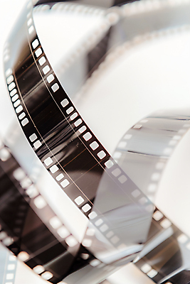 JPG 편집이미지 사람없음 필름 영화 겹침 블러효과 편집실사 AI컴퓨터그래픽 AI콘텐츠 문화예술 CG 블러 파일형식 효과