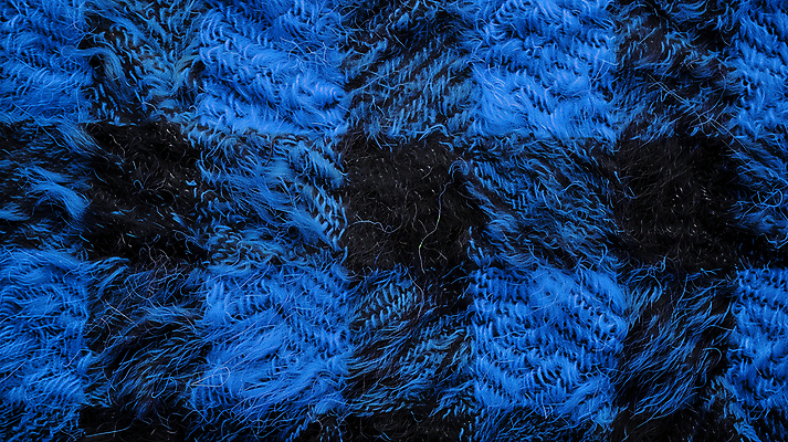 JPG 편집이미지 백그라운드 겨울 패턴 따뜻함 사람없음 파란색 회색 직물 니트 질감 체크무늬 편집실사 AI포토 AI콘텐츠 계절 컬러 상의 무늬 CG 파일형식