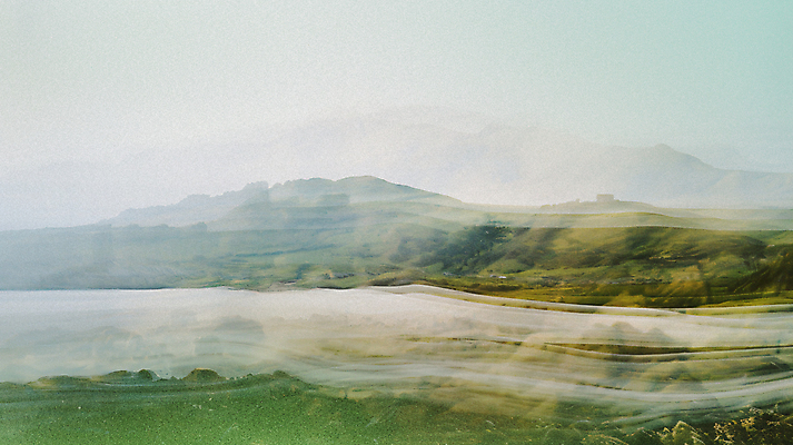 JPG 편집이미지 백그라운드 산 사람없음 초록색 여름풍경 안개 커버 분위기 앨범 디지털합성 감성 플레이리스트 편집실사 AI포토 AI콘텐츠 음악 컬러 컨셉 날씨 풍경 CG 파일형식 여름_계절