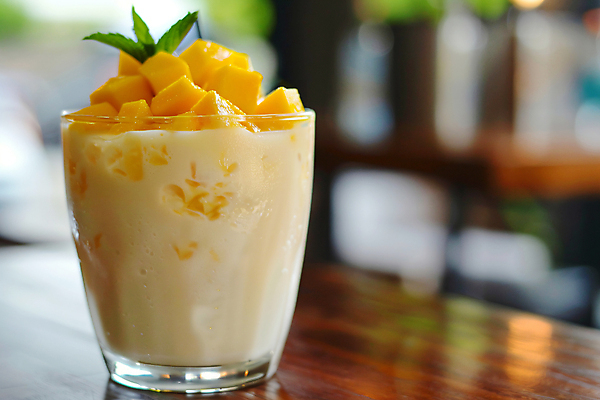 JPG 편집이미지 디저트 잔 사람없음 유행 민트 디지털합성 코코넛 망고 편집실사 망고사고 AI포토 AI콘텐츠 식기 음식 과일 허브 CG 열대과일 파일형식 사고_디저트