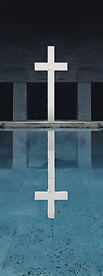 JPG 디자인 건축 기독교 벽 십자가 일러스트 사람없음 파란색 반사 평화 공간 기도 틈 수면 모던 심플 대칭 국내일러스트 AI일러스트 AI콘텐츠 종교 컬러 컨셉 물 파일형식