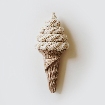 JPG 편집이미지 아이스크림 사람없음 장식 장난감 뜨개질 디지털합성 니트 수공예 소프트아이스크림 핸드메이드 편집소스 편집실사 AI포토 AI콘텐츠 상의 디저트 취미 공예 CG 파일형식