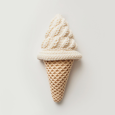 JPG 편집이미지 아이스크림 사람없음 장식 장난감 뜨개질 디지털합성 니트 수공예 소프트아이스크림 바닐라아이스크림 핸드메이드 편집소스 편집실사 AI포토 AI콘텐츠 상의 디저트 취미 공예 CG 파일형식