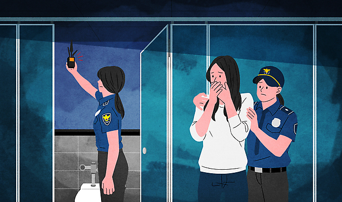 PSD 여자 일러스트 안기 들기 상반신 성인 세명 카메라 촬영 어둠 놀람 범죄 경찰 화장실 무전기 위로 도촬 몰래카메라 입막음 성인여자만 불법촬영 국내일러스트 직업 감정 모션 무선통신 표정 사람 전자제품 여자만 성인만 파일형식