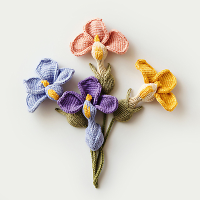 JPG 편집이미지 꽃다발 사람없음 장식 파란색 노란색 뜨개질 털실 디지털합성 아이리스 수공예 핸드메이드 편집소스 편집실사 AI포토 AI콘텐츠 꽃 컬러 취미 실 공예 CG 파일형식