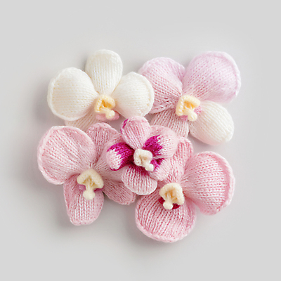 JPG 편집이미지 분홍색 사람없음 장식 뜨개질 털실 디지털합성 호접란 수공예 핸드메이드 편집소스 편집실사 AI포토 AI콘텐츠 꽃 컬러 취미 실 공예 CG 파일형식