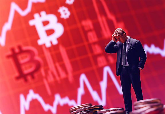 JPG 전신 편집이미지 남자 그래프 한명 성인 빨간색 경제 비즈니스맨 좌절 하락 사회이슈 디지털합성 주머니손 인물미니어처 경제불황 하락세 힘듦 손짚기 성인남자한명만 가상화폐 편집실사 AI포토 AI콘텐츠 1 감정 컬러 컨셉 돈 비즈니스 모션 사람 손짓 미니어처 직장인 CG 불황 남자한명만 성인남자만 파일형식