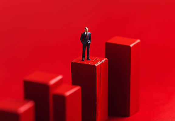 JPG 전신 편집이미지 남자 비즈니스 성공 그래프 한명 정장 성인 빨간색 경제 직장인 비즈니스맨 주식 사회이슈 막대그래프 디지털합성 투자 상승 인물미니어처 주가 주가상승 주식시장 성인남자한명만 편집실사 AI포토 AI콘텐츠 직업 1 옷 컬러 컨셉 사람 금융 미니어처 CG 남자한명만 성인남자만 파일형식