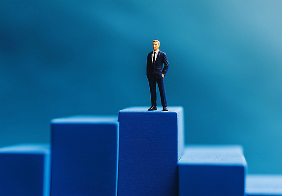 JPG 전신 편집이미지 남자 비즈니스 통계 그래프 관리 한명 성인 금융 경제 파란색 비즈니스맨 주식 하락 사회이슈 분석 디지털합성 투자 인물미니어처 주가 주가하락 주식시장 지표 성인남자한명만 편집실사 AI포토 AI콘텐츠 1 컬러 컨셉 사람 미니어처 직장인 CG 남자한명만 성인남자만 파일형식