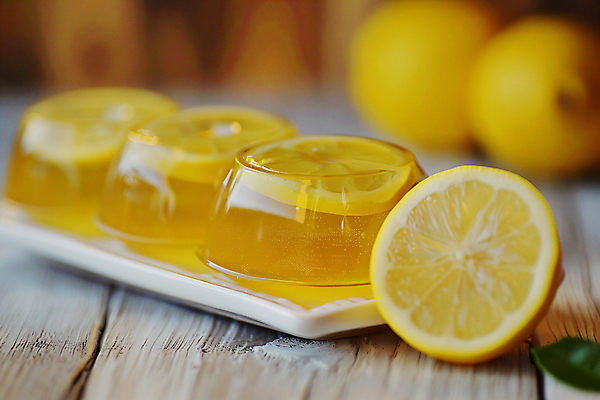 JPG 편집이미지 접시 디저트 사람없음 달콤 레몬 디지털합성 젤리 콜라겐 편집실사 AI포토 AI콘텐츠 식기 음식 과일 맛 CG 단백질 파일형식