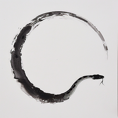 JPG 예술 선 상징 일러스트 붓터치 추상 새해 사람없음 평화 검은색 고요 원형 뱀띠 뱀 심볼 동양화 순환 심플 미니멀 을사년 국내일러스트 AI일러스트 AI콘텐츠 도형 컬러 컨셉 무늬 파충류 모션 미술 십이지신 파일형식 2025년