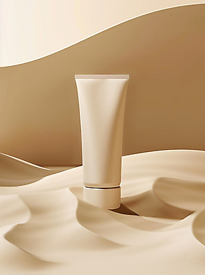 JPG 편집이미지 사람없음 뷰티 선크림 질감 로션 튜브 스킨케어 베이지색 튜브용기 목업 2025년 트렌드컬러 편집실사 모카무스 AI포토 AI콘텐츠 컬러 화장품 용기_그릇 연도 CG 파일형식