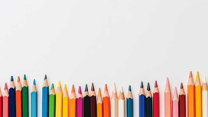 JPG 편집이미지 학용품 색연필 사람없음 컬러풀 오브젝트 편집실사 AI포토 AI콘텐츠 컬러 문구용품 CG 파일형식