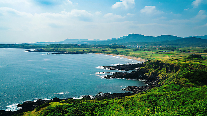 JPG 편집이미지 바다 섬 여행 자연 휴식 풍경 사람없음 제주도 디지털합성 힐링 편집실사 AI포토 AI콘텐츠 컨셉 한국 CG 생태계 파일형식