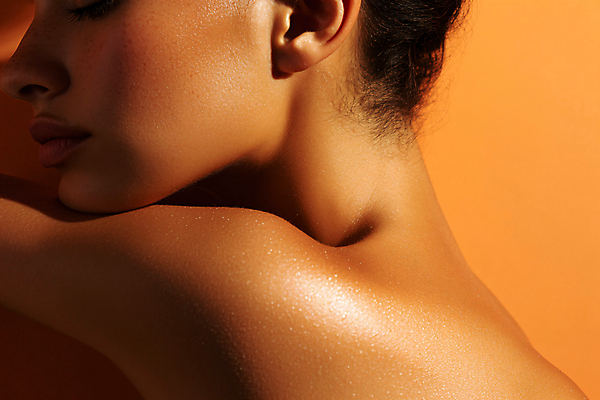 JPG 편집이미지 여자 건강 한명 근접촬영 성인 햇빛 선탠 피부 디지털합성 의료성형뷰티 성인여자한명만 편집실사 AI인물포토 AI콘텐츠 1 뷰포인트 사람 신체부위 태양 CG 여자한명만 성인여자만 파일형식 AI포토