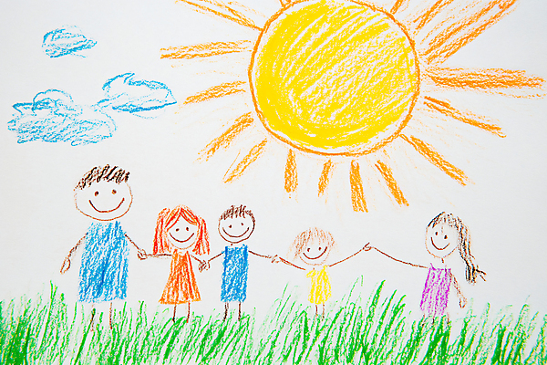 JPG 편집이미지 교육 어린이 가족 상상 색연필 미술 소녀 소년 초원 여러명 성인 태양 낙서 작품 창의력 편집실사 AI포토 AI콘텐츠 자연요소 여자 남자 다수 관계 문화예술 학용품 사람 CG 파일형식