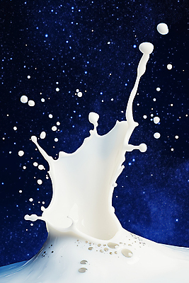JPG 편집이미지 추상 사람없음 파란색 우주 우유 물방울 액체 신비 스플래쉬 흩어짐 편집실사 AI포토 AI콘텐츠 컬러 컨셉 무늬 유제품 CG 파일형식