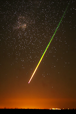 JPG 편집이미지 밤하늘 사람없음 주황색 유성 편집실사 AI컴퓨터그래픽 AI콘텐츠 컬러 하늘 야간 CG 파일형식