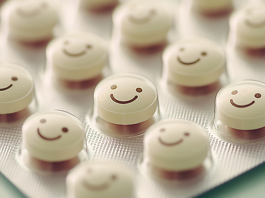 JPG 편집이미지 행복 미소 웃음 사람없음 알약 편집실사 AI포토 AI콘텐츠 감정 표정 약 CG 파일형식