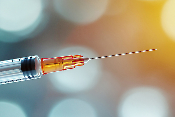 JPG 편집이미지 주사기 사람없음 치료 진료 디지털합성 보케 면역력 백신 예방접종 편집실사 AI포토 AI콘텐츠 의학 의료기기 CG 접종 파일형식