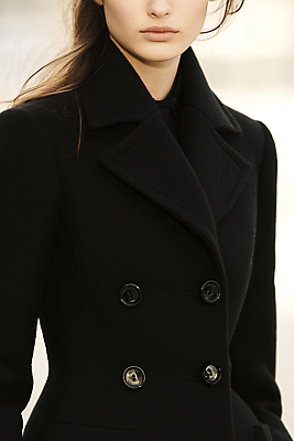 JPG 편집이미지 옷 여자 패션 겨울 한명 성인 검은색 코트 준비 주문 아우터 의료성형뷰티 성인여자한명만 편집실사 프리오더 AI인물포토 AI콘텐츠 1 계절 컬러 사람 외투 CG 신조어 여자한명만 성인여자만 파일형식 AI포토