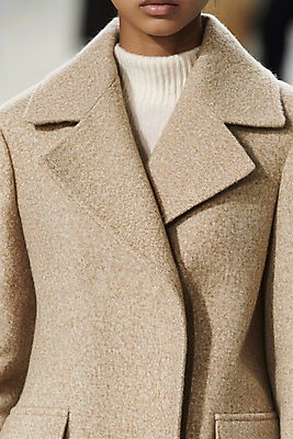 JPG 편집이미지 옷 여자 패션 겨울 한명 성인 코트 준비 주문 베이지색 아우터 의료성형뷰티 성인여자한명만 편집실사 프리오더 AI인물포토 AI콘텐츠 1 계절 컬러 사람 외투 CG 신조어 여자한명만 성인여자만 파일형식 AI포토