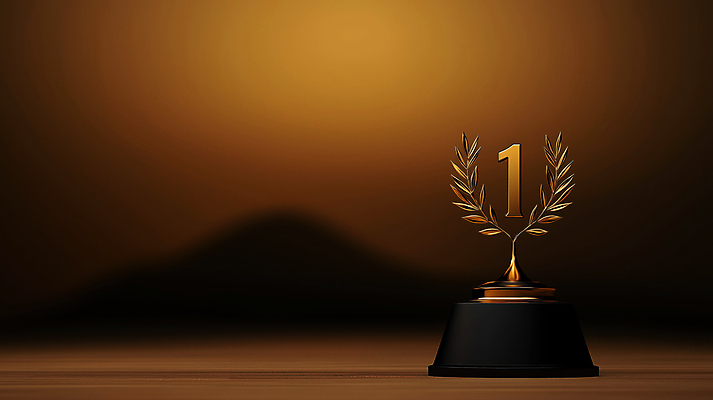 JPG 편집이미지 1 상징 성공 기념 사람없음 빛 금속 어둠 금색 우승 화려 황금 상패 트로피 심볼 심플 시상 시상식 편집실사 AI컴퓨터그래픽 AI콘텐츠 컬러 컨셉 재질 최고 상_우승 CG 파일형식