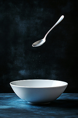 JPG 편집이미지 그릇 사람없음 숟가락 빈티지 가루 디지털합성 편집실사 AI포토 AI콘텐츠 식기 컨셉 수저 CG 파일형식