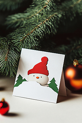 JPG 편집이미지 디자인 크리스마스 겨울 크리스마스카드 털모자 사람없음 크리스마스트리 편지 디지털합성 그림 엽서 오너먼트 편집실사 AI포토 AI콘텐츠 카드프레임 모자_잡화 계절 기념일 크리스마스장식 카드_감사 프레임 CG 파일형식