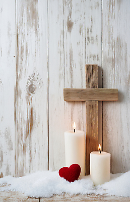 JPG 편집이미지 기독교 십자가 겨울 촛불 사람없음 천주교 하트 눈 나무십자가 카피스페이스 편집실사 AI포토 AI콘텐츠 자연요소 모양 계절 종교 초 날씨 공백 CG 파일형식