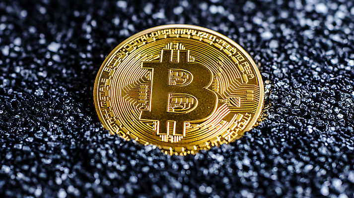 JPG 편집이미지 근접촬영 사람없음 동전 황금 투자 가상화폐 편집실사 AI포토 AI콘텐츠 뷰포인트 돈 비즈니스 CG 파일형식