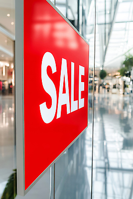 JPG 편집이미지 간판 사람없음 빨간색 세일 팻말 쇼핑몰 백화점 편집실사 AI포토 AI콘텐츠 컬러 프레임 상점 CG 파일형식