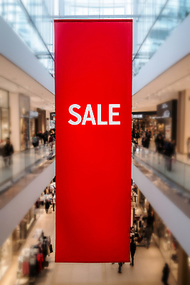 JPG 편집이미지 세로배너 간판 사람없음 빨간색 세일 팻말 쇼핑몰 백화점 편집실사 AI포토 AI콘텐츠 배너 컬러 프레임 세로 상점 CG 파일형식