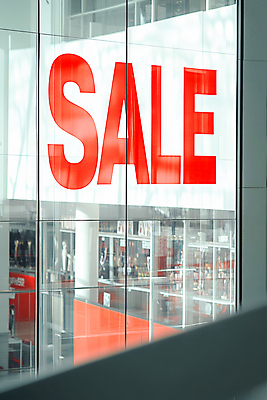 JPG 편집이미지 창문 간판 사람없음 빨간색 세일 팻말 쇼핑몰 백화점 편집실사 AI포토 AI콘텐츠 컬러 프레임 상점 CG 파일형식