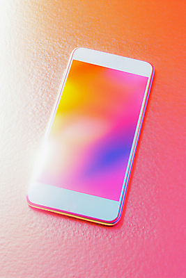 JPG 편집이미지 비즈니스 사람없음 빛 스마트폰 컬러풀 디지털 네온 광택 홀로그램 편집3D AI컴퓨터그래픽 AI콘텐츠 컬러 핸드폰 스마트기기 3D 파일형식