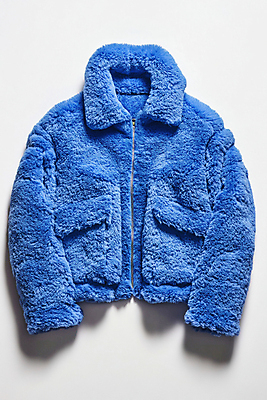 JPG 편집이미지 패션 겨울 사람없음 파란색 추위 디지털합성 겨울옷 아우터 털옷 편집실사 AI포토 AI콘텐츠 옷 계절 컬러 CG 파일형식