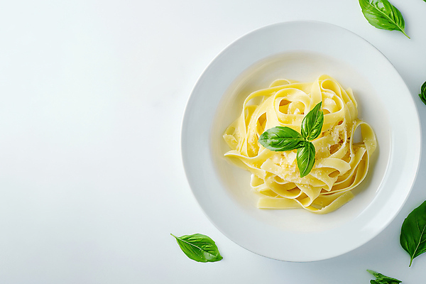 JPG 편집이미지 접시 잎 파스타 사람없음 바질 플레이팅 편집실사 AI포토 AI콘텐츠 식물 식기 서양음식 상차림 CG 파일형식